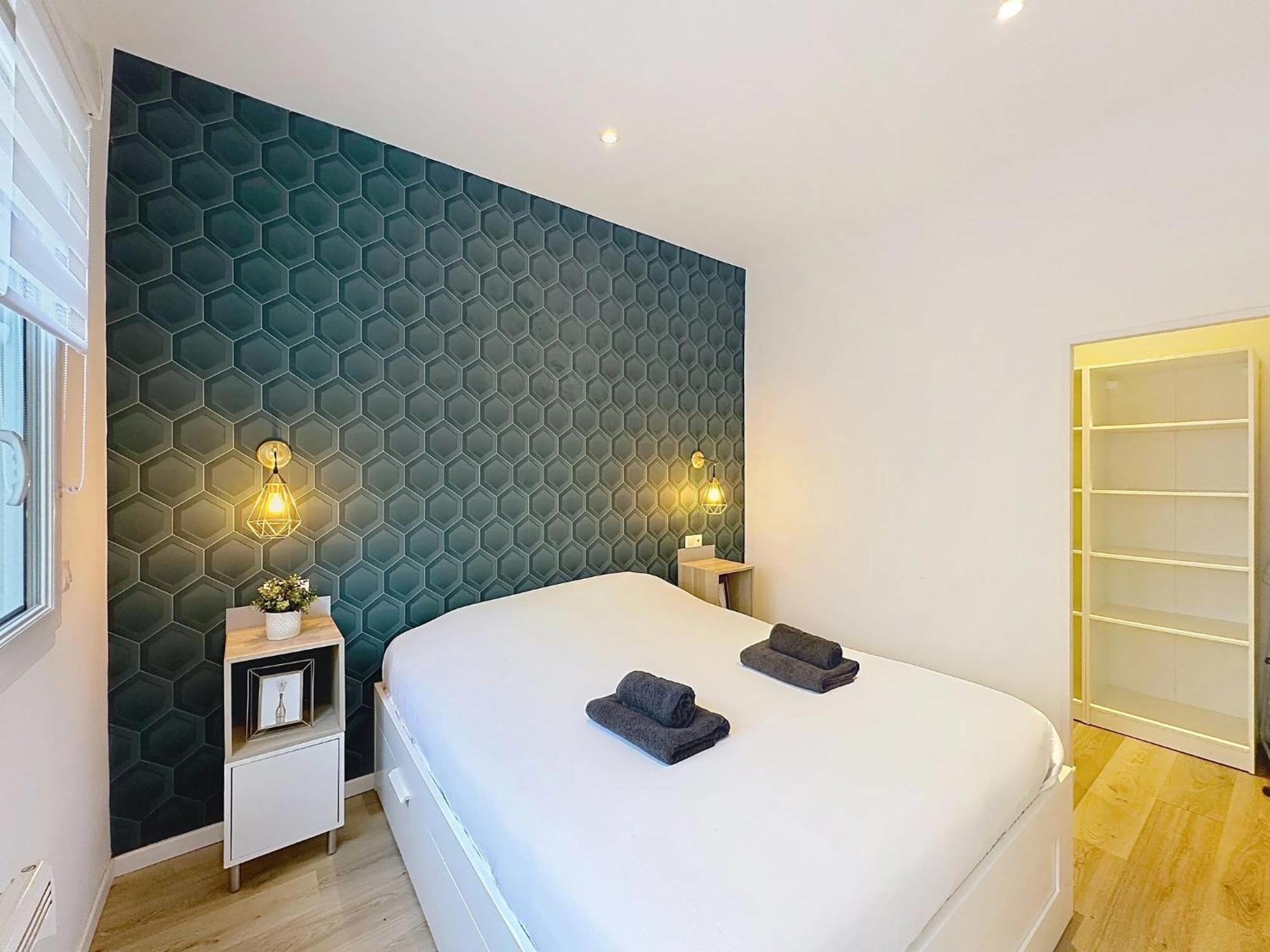 Апартаменты Le Sacre - Centre - Cour Privative - Parking Реймс Экстерьер фото